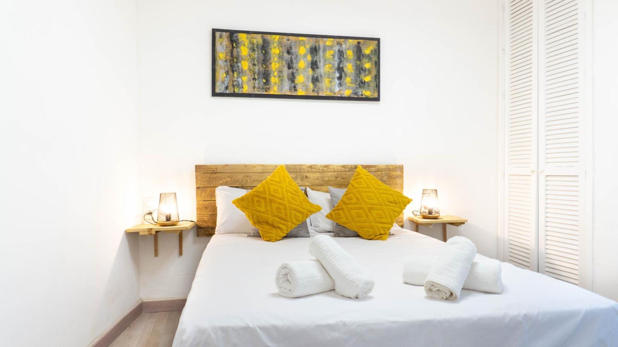 Apartamento Souvenirs مالقة المظهر الخارجي الصورة